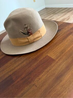 Vintage 100% Wool Taupe Fedora Hat with Ribbon & Feather Accent - Size Medium